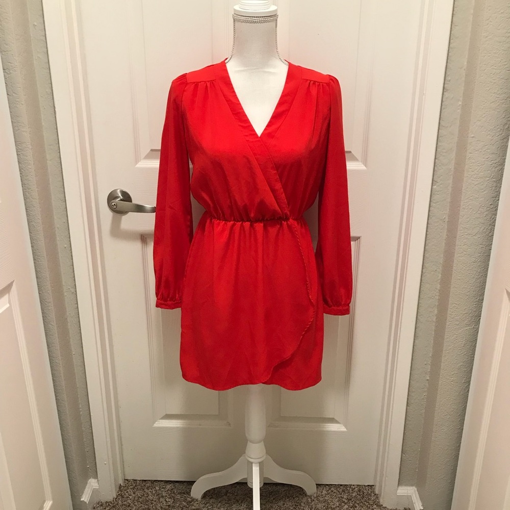 Beautiful red wrap dress - Picture 1 of 8